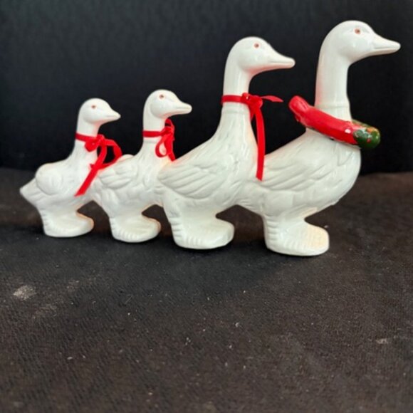 Vintage Dept 56 Geese Family - Picture 6 of 8